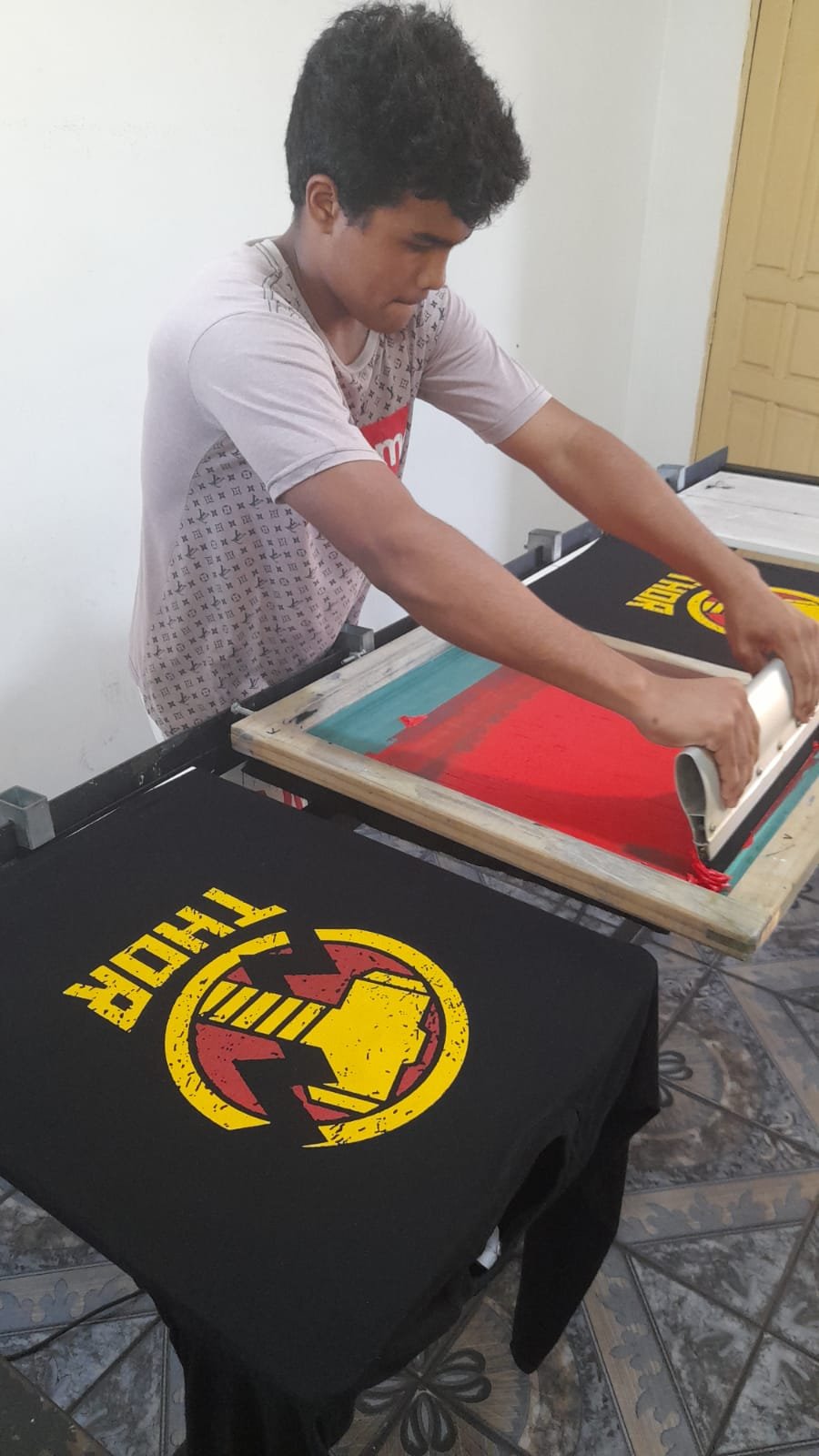 Curso de Serigrafia em Manaus | Aprenda do Zero ao Profissional 4 WhatsApp Image 2026-03-09 at 16.49.41 (1)